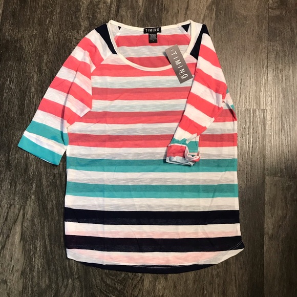 Only 1 left.  😍Small. 🤩 Cute 🥰 Striped Top - Picture 3 of 8